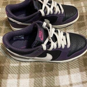 Nike Kids Black and Purple Sneakers